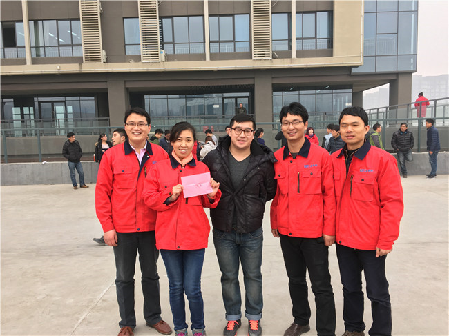 上下齊心<div   id=